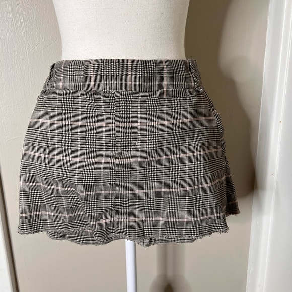 Women’s No Boundaries plaid mini skirt - Picture 1 of 3